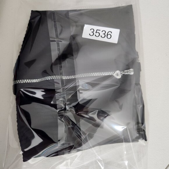 Simple Skirt Womens Size 30 Black Ribbed Knit Mini Heart Goth Witch - Picture 7 of 7